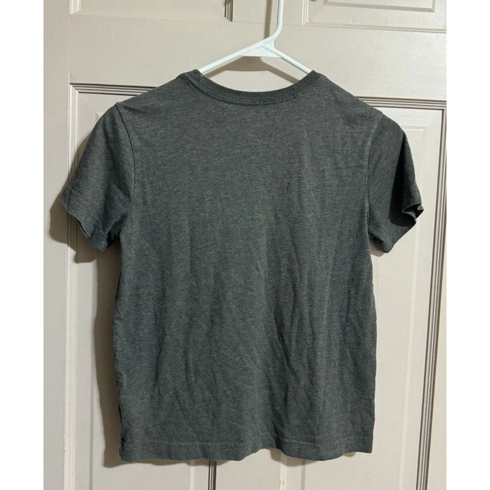 Boys The Invincible Iron Man T-shirt Size Medium Marvel Short Sleeve